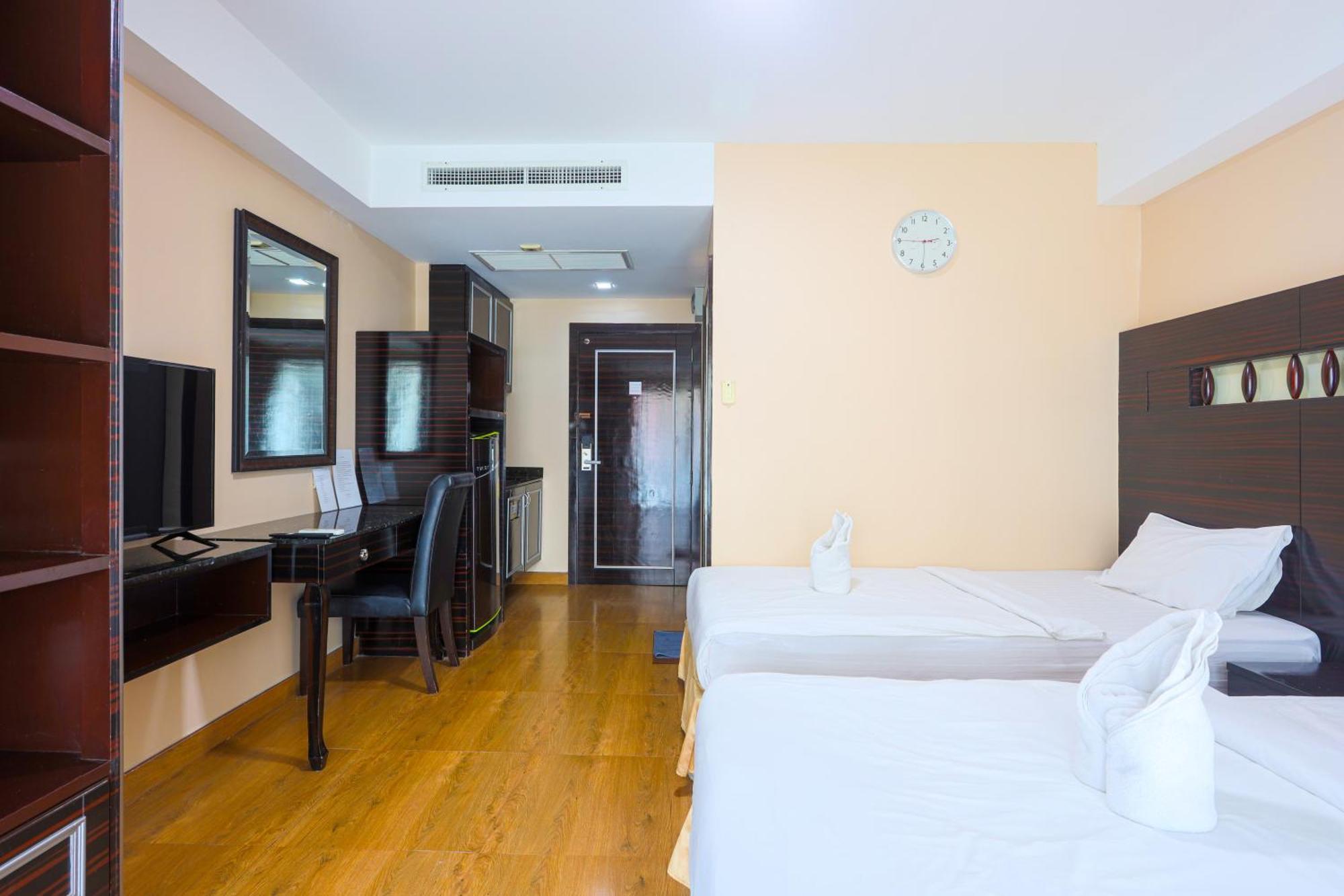 Hotel Land Royal Residencia Pattaya Exterior foto