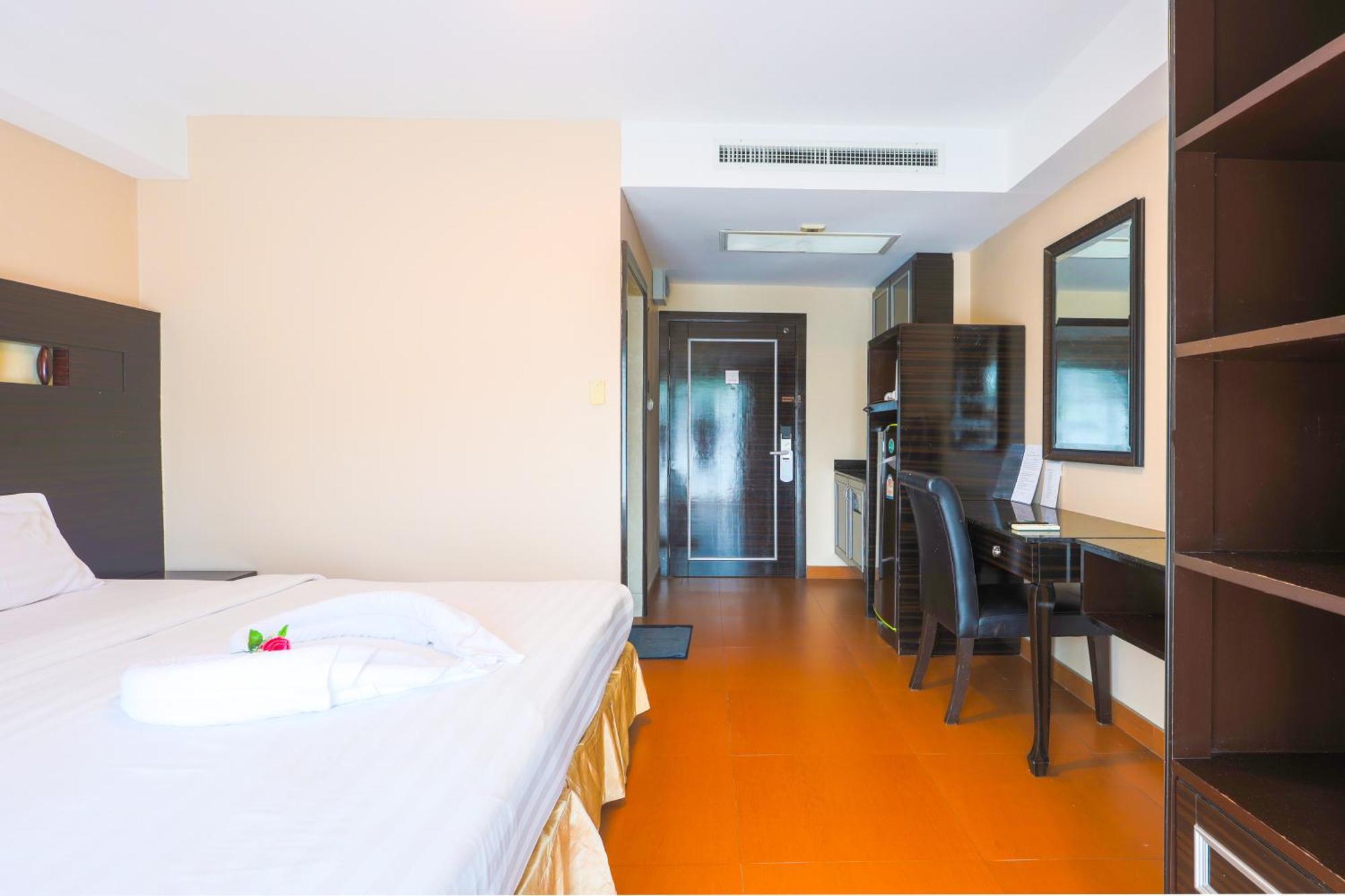 Hotel Land Royal Residencia Pattaya Exterior foto