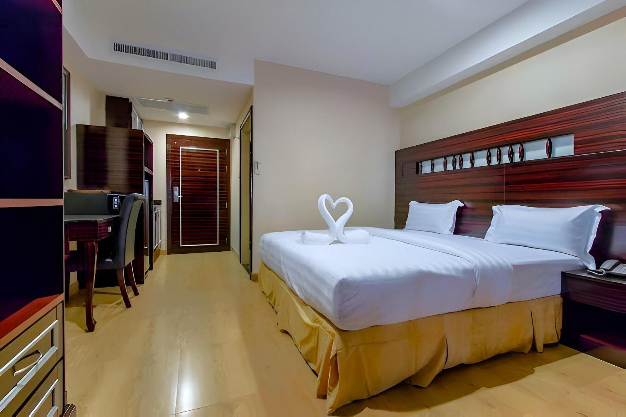 Hotel Land Royal Residencia Pattaya Exterior foto