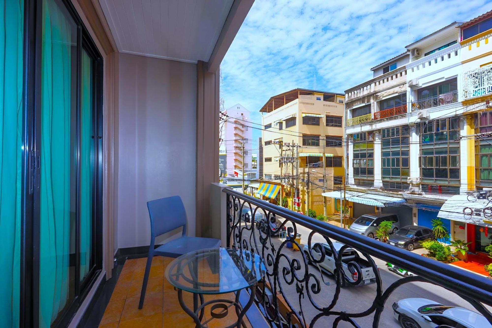 Hotel Land Royal Residencia Pattaya Exterior foto