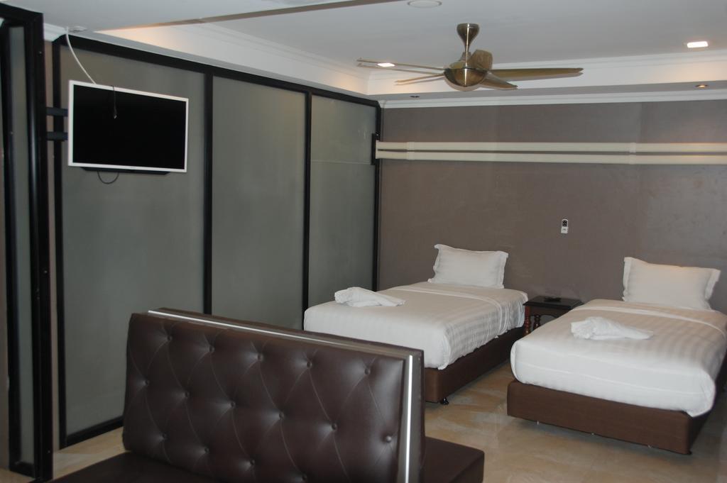 Hotel Land Royal Residencia Pattaya Exterior foto
