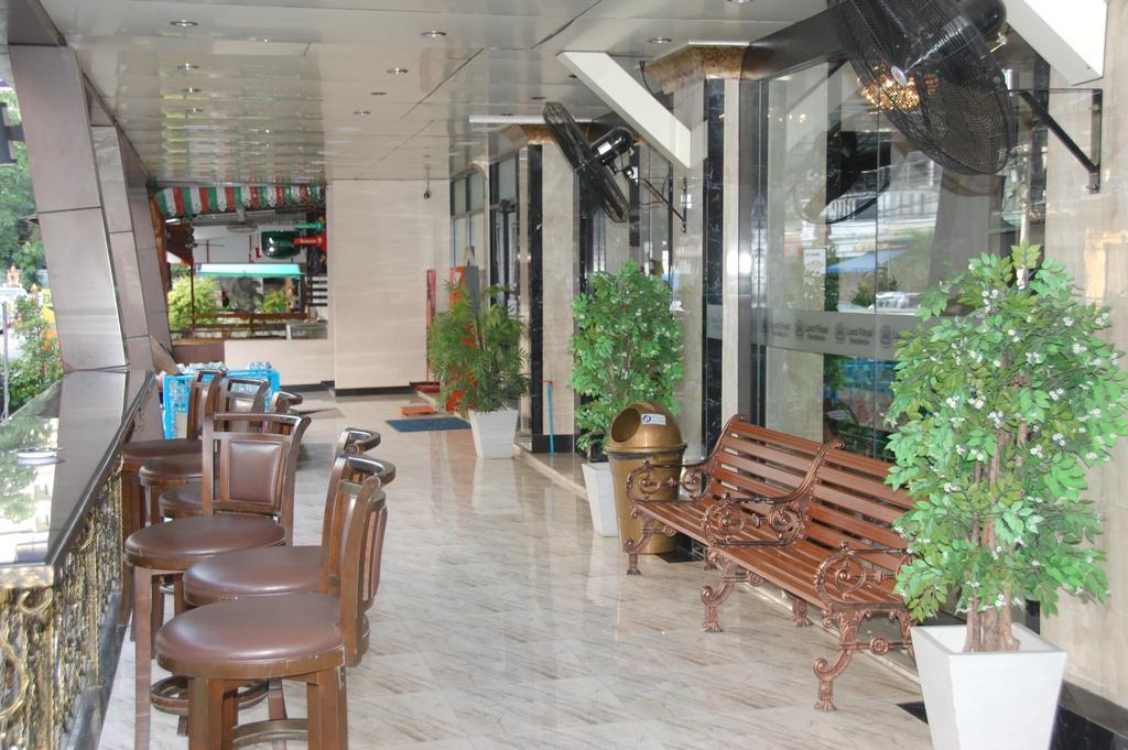 Hotel Land Royal Residencia Pattaya Exterior foto
